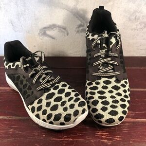 Avia Memory Foam Black and White Sneakers Size 11 NWOT